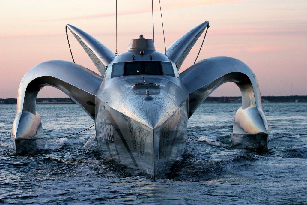 Earthrace – The Current Record Holder for a Powerboat to Circle the Globe. She ran 100% Biodiesel Fuel.